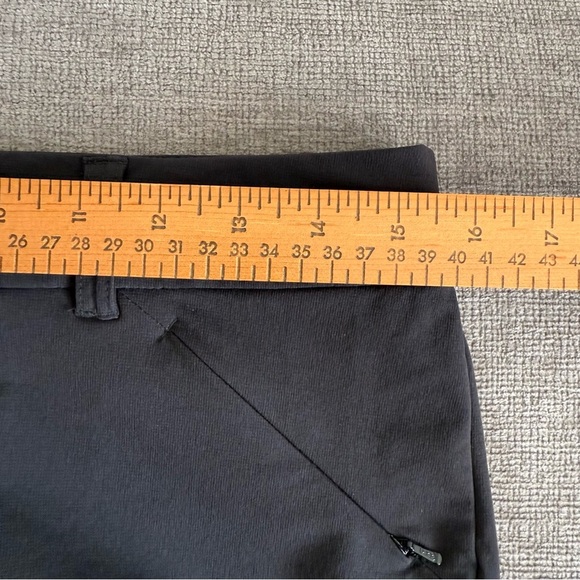 Lole Womens Black Travel Pants Sz 8 Nano Carbon Light Flare Leg UPF 50 Stretch - Picture 7 of 16